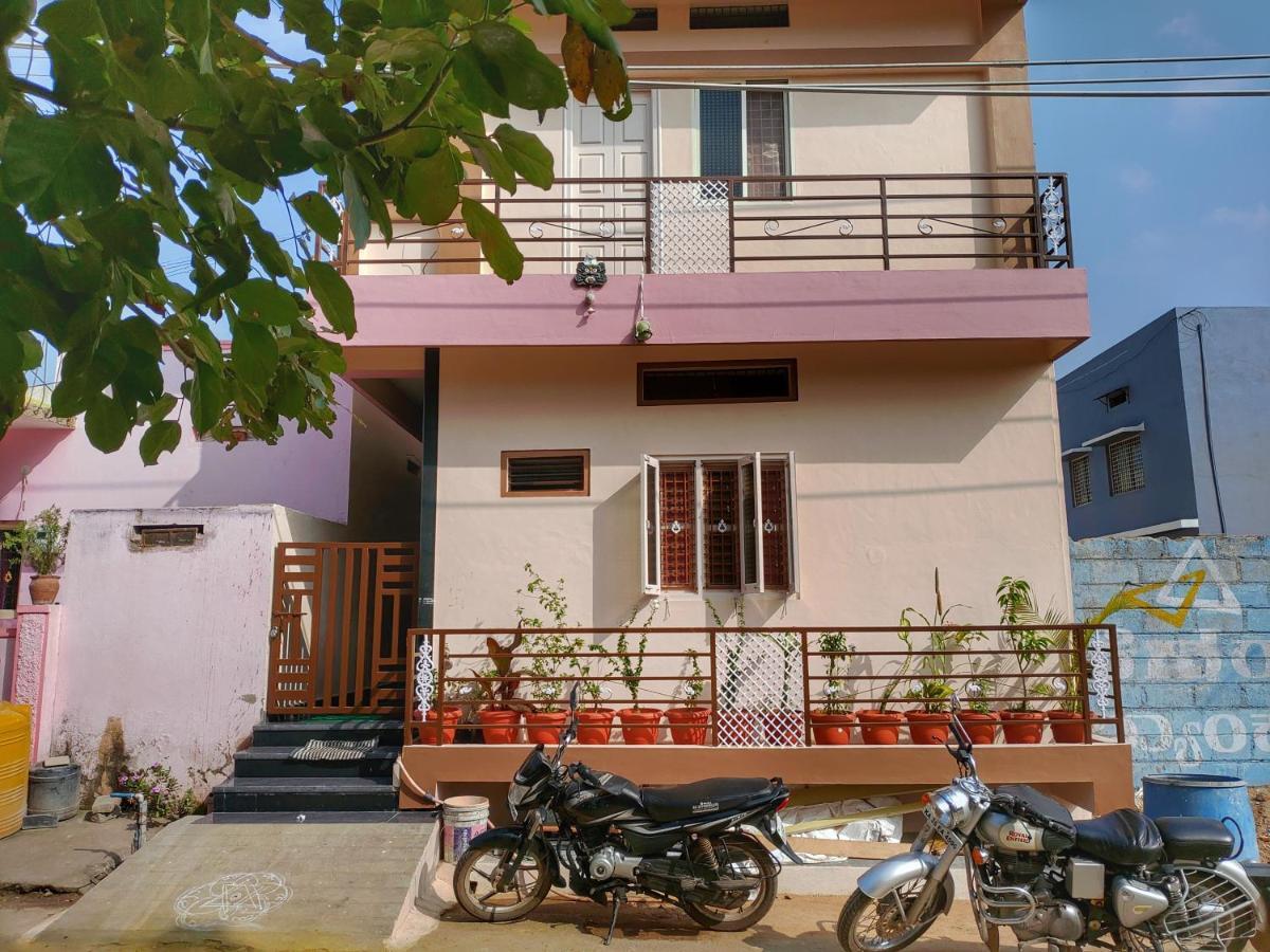 Vijayanagara Home Stay 함피 외부 사진